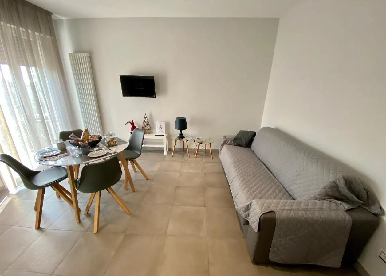 Casa Emma Appartamento Mantova 0*,  Italia